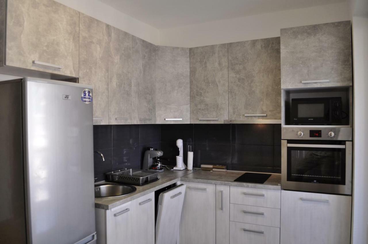 Center Apartments سكوبجي المظهر الخارجي الصورة