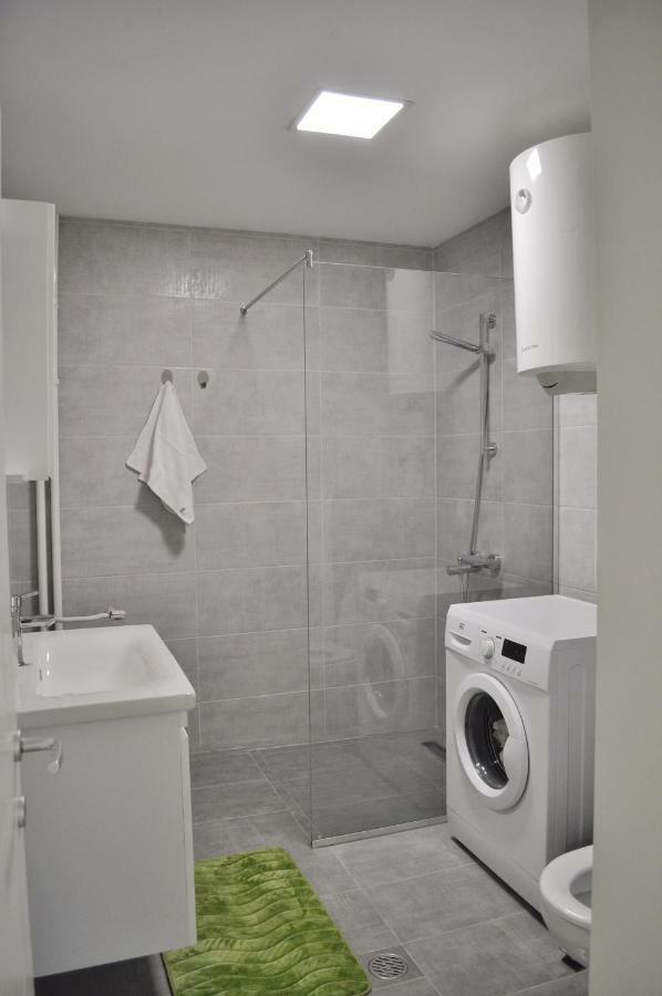 Center Apartments سكوبجي المظهر الخارجي الصورة